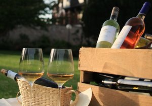[title] - In der ersten Oktoberwoche laden Weinheimer Gastronomen, Winzer und Weinhändler zu Degustationen und Aktionen rund um die besten Tropfen der Region und ausgesuchter Weinlagen Europas ein. 