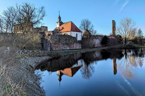 Dreieichenhain, ein charmante Städtchen im Rhein-Main-Gebiet, ist zu jeder Jahreszeit ein Ausflug wert. Sehenswert ist die Altstadt an der Deutschen Fachwerkstrasse und die Burg Hayn. 